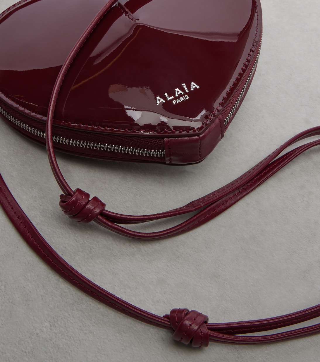 Le Cœur patent leather shoulder bag | Alaïa