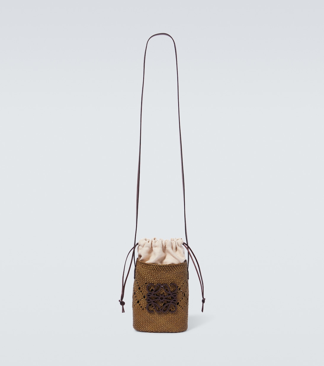 Sac seau Paula’s Ibiza Ajouré Anagram | Loewe