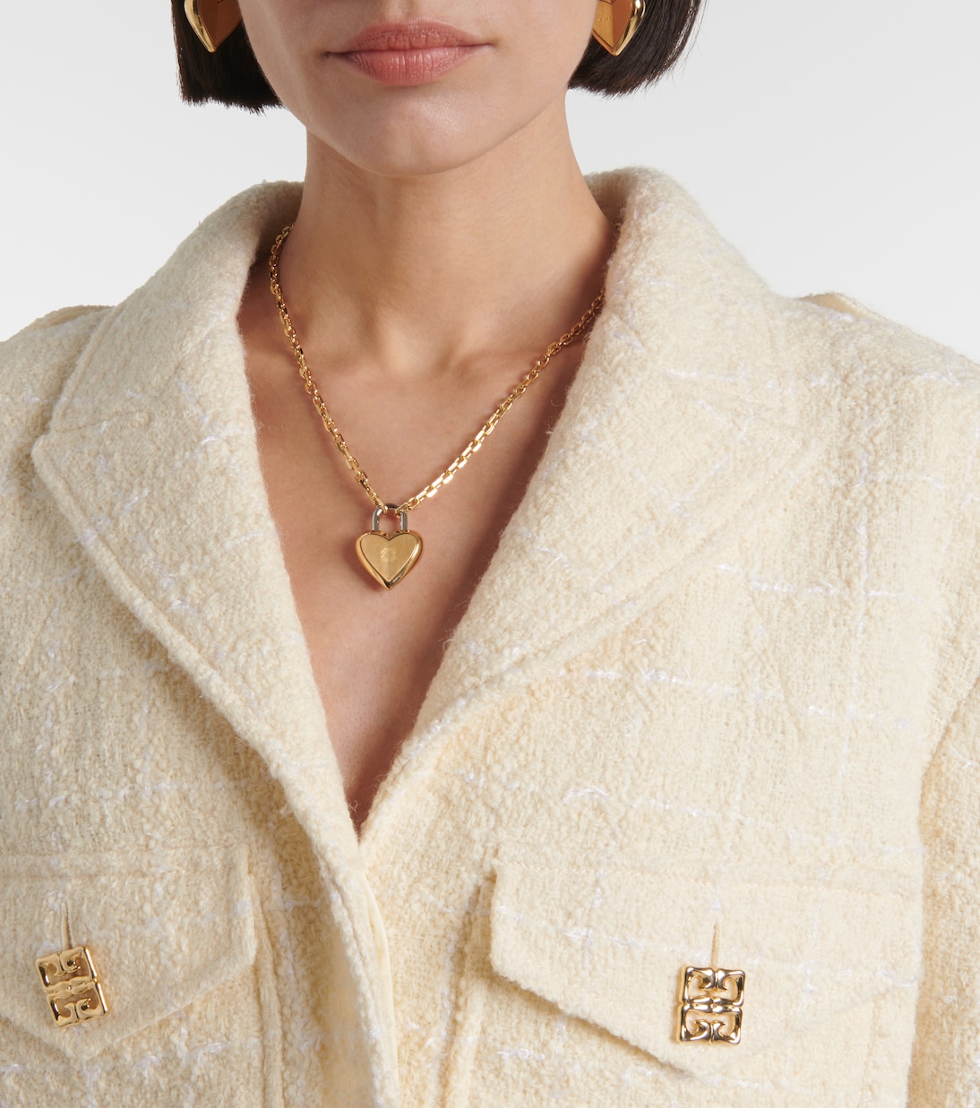Collana GIVENCHY con pendente Cuore Chiusura Elegante per Giovani Stilisti