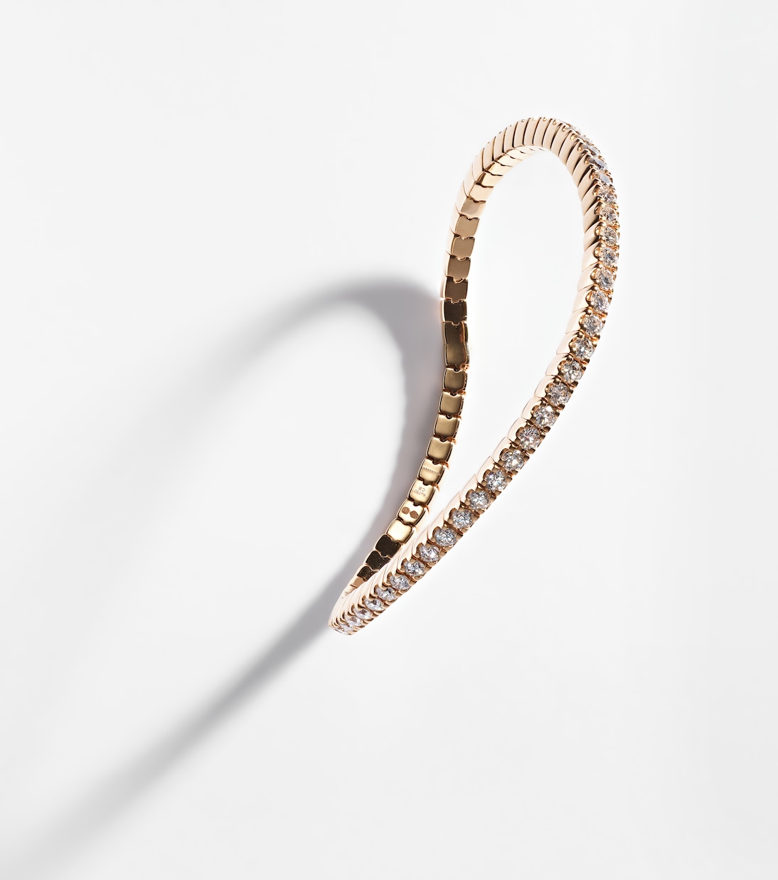 Stretchy 18kt rose gold bracelet with diamonds | Bucherer Fine Jewellery