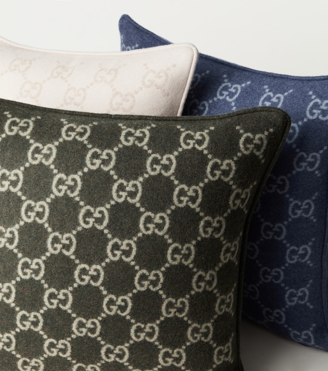 GG wool and cashmere jacquard cushion | Gucci