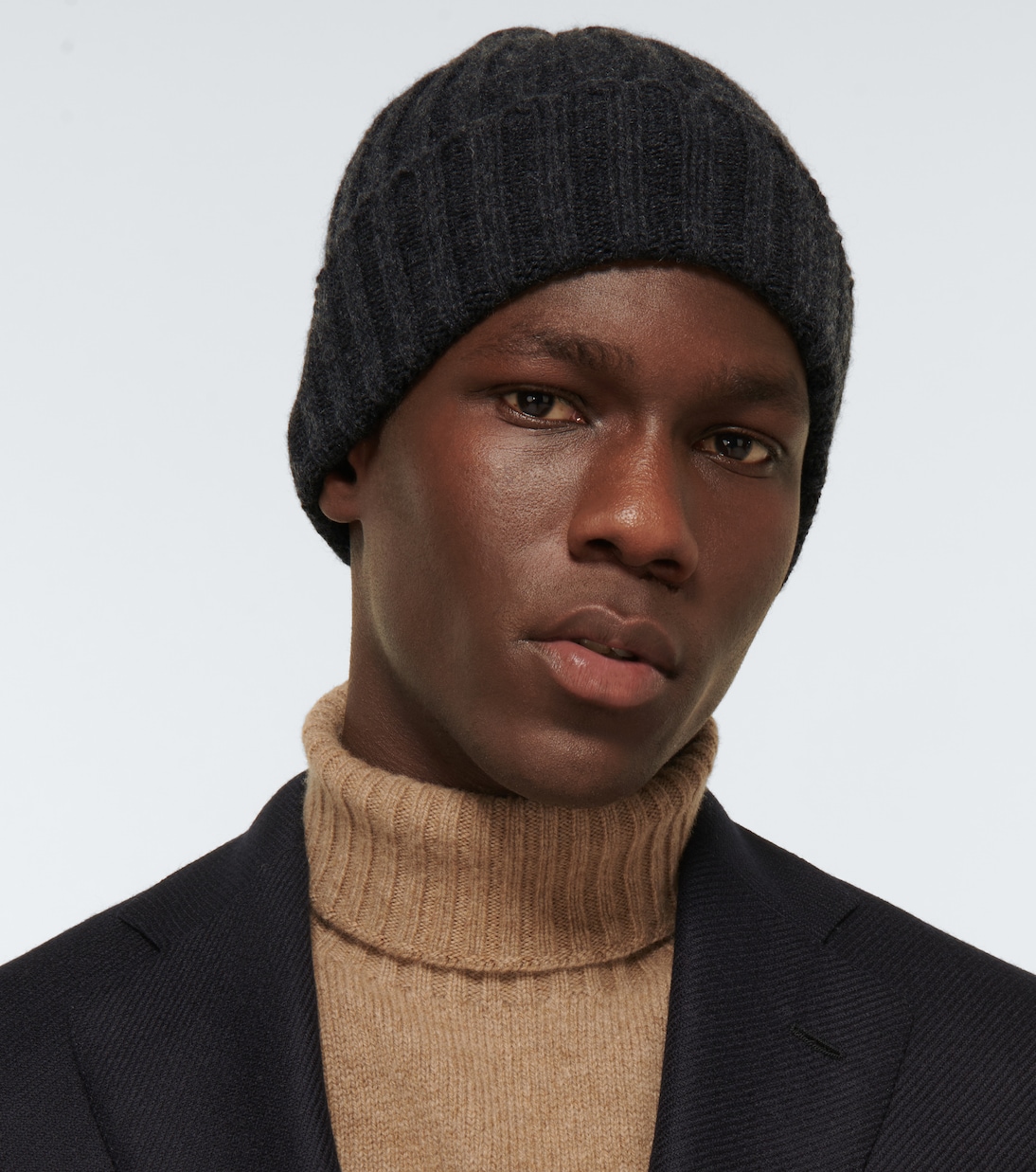 Berretto in cashmere a coste | Thom Sweeney