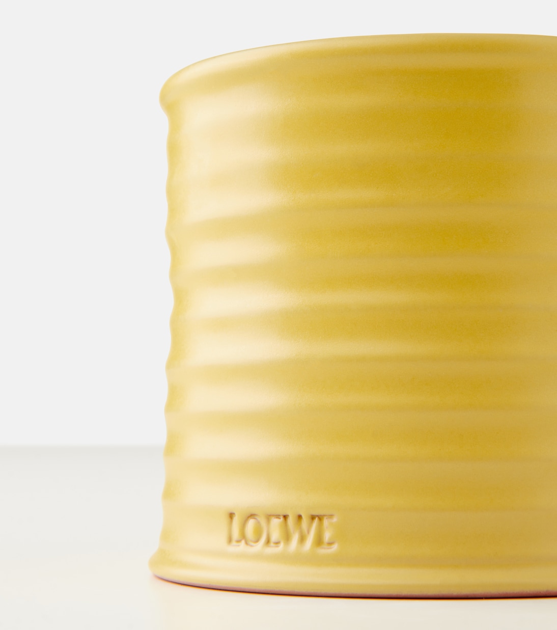 Honeysuckle Medium candle | Loewe Home Scents