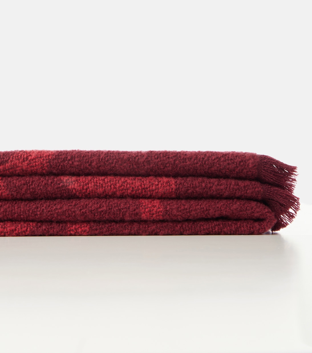Maxi Gucci wool-blend bouclé blanket | Gucci