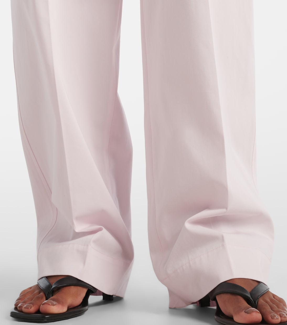Pantaloni regular in cotone a vita alta | Toteme
