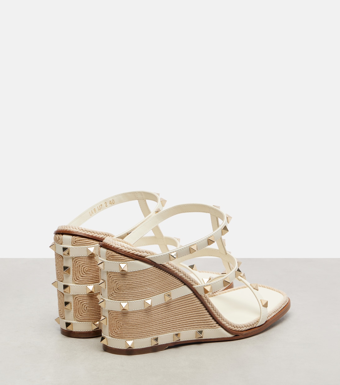 Wedge-Sandalen Rockstud 100 aus Leder | Valentino Garavani