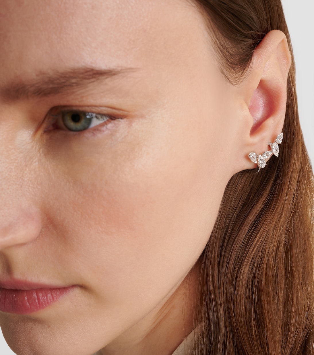 Orecchino ear cuff Serti Sur Vide in oro bianco 18kt con diamanti | Repossi