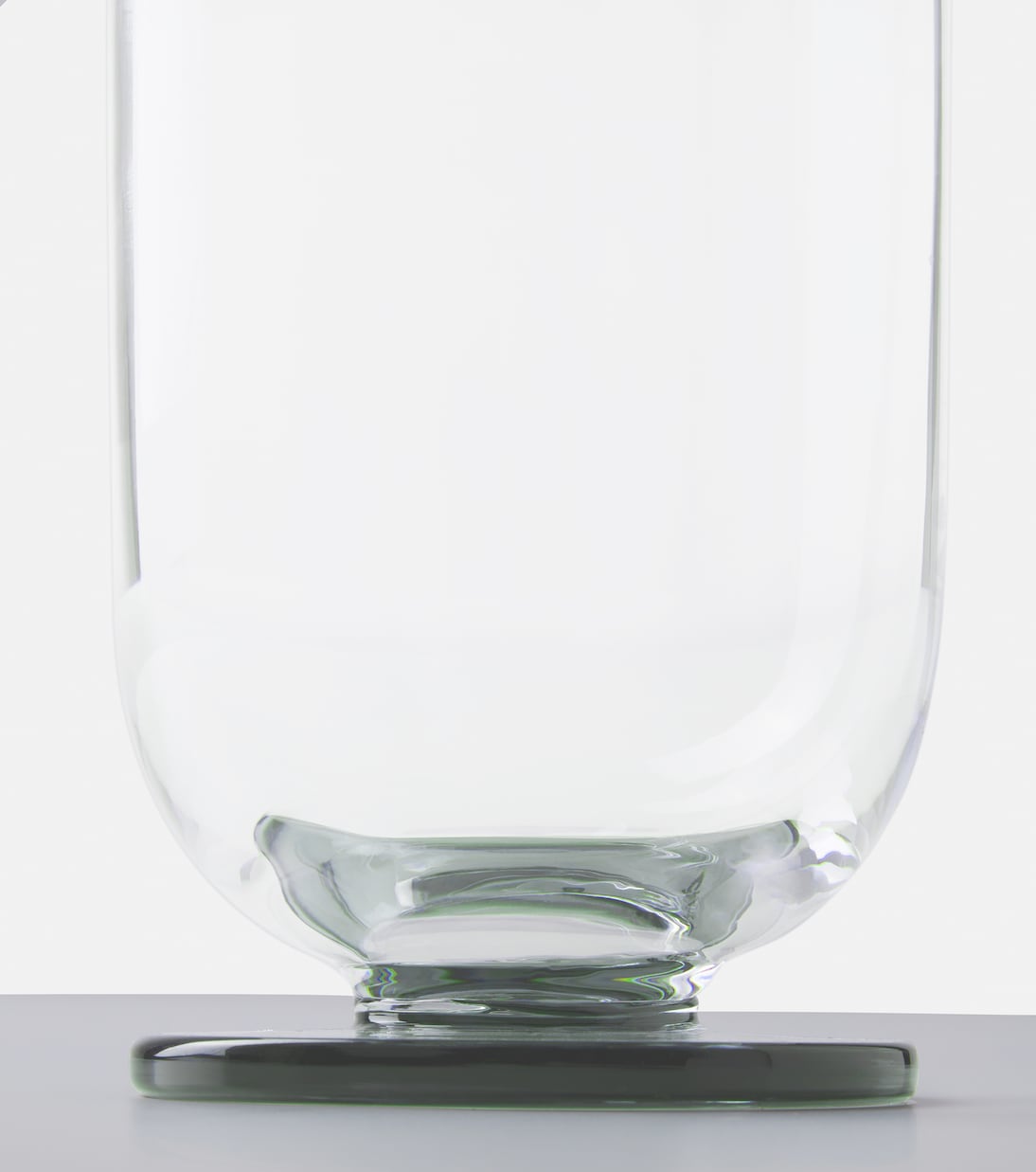 Puck decanter | Tom Dixon