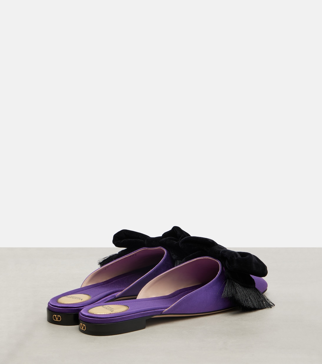 Reinette bow-detail satin flats | Valentino Garavani