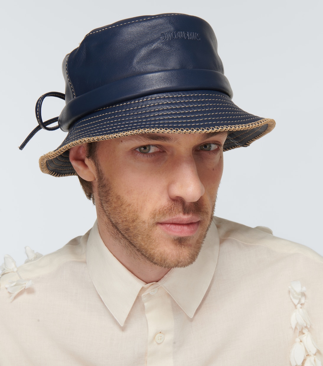Sombrero de pescador Le Bob Mentalo | Jacquemus