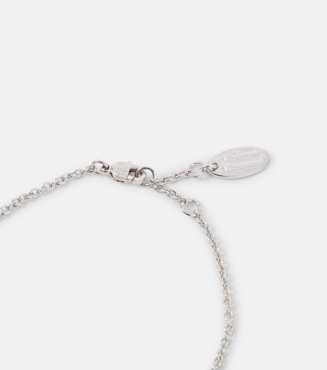 Bracciale Joaquina con decorazioni orbitali di Vivienne Westwood per uno stile giovane e audace