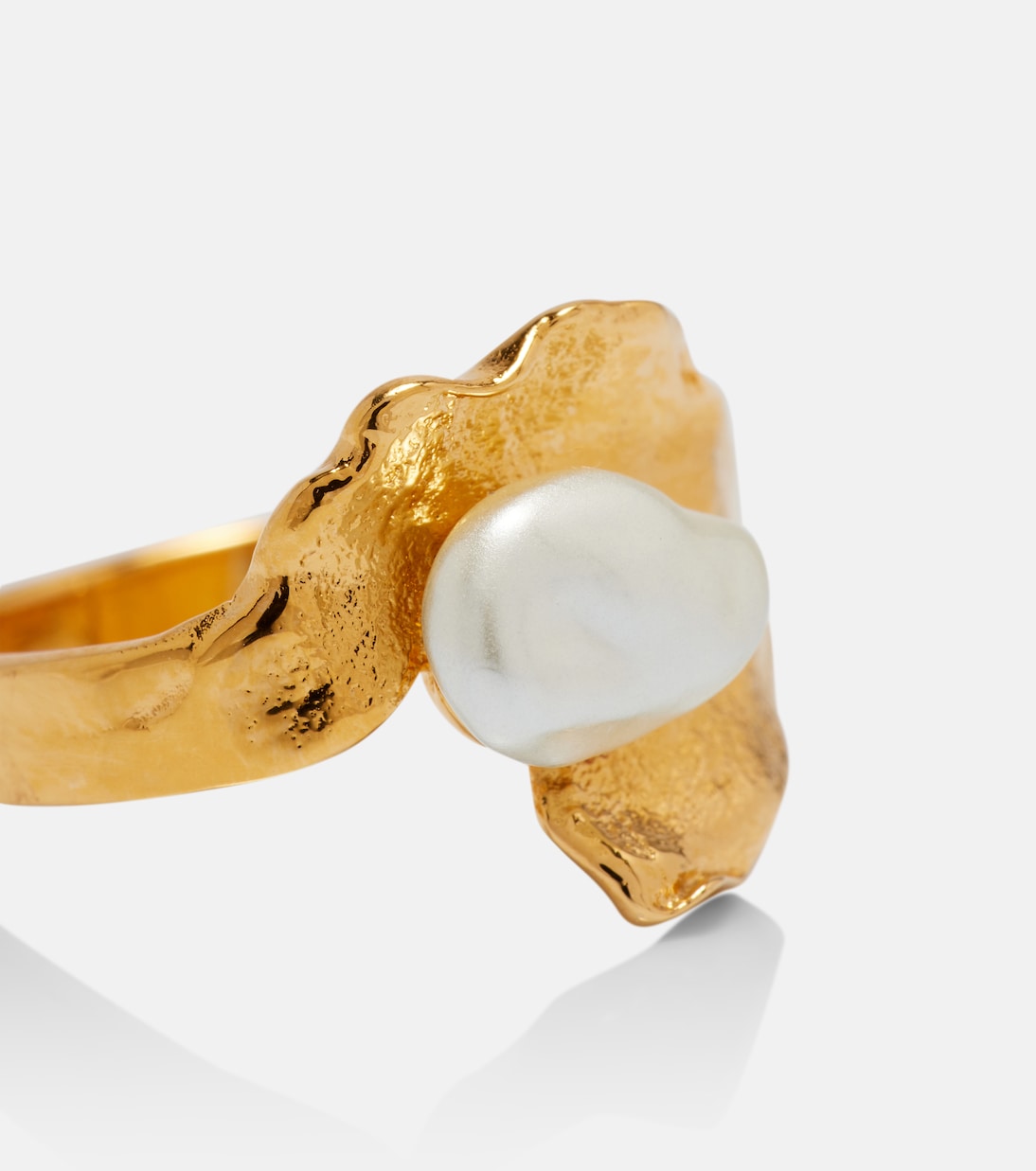 Faux pearl ring | Oscar de la Renta