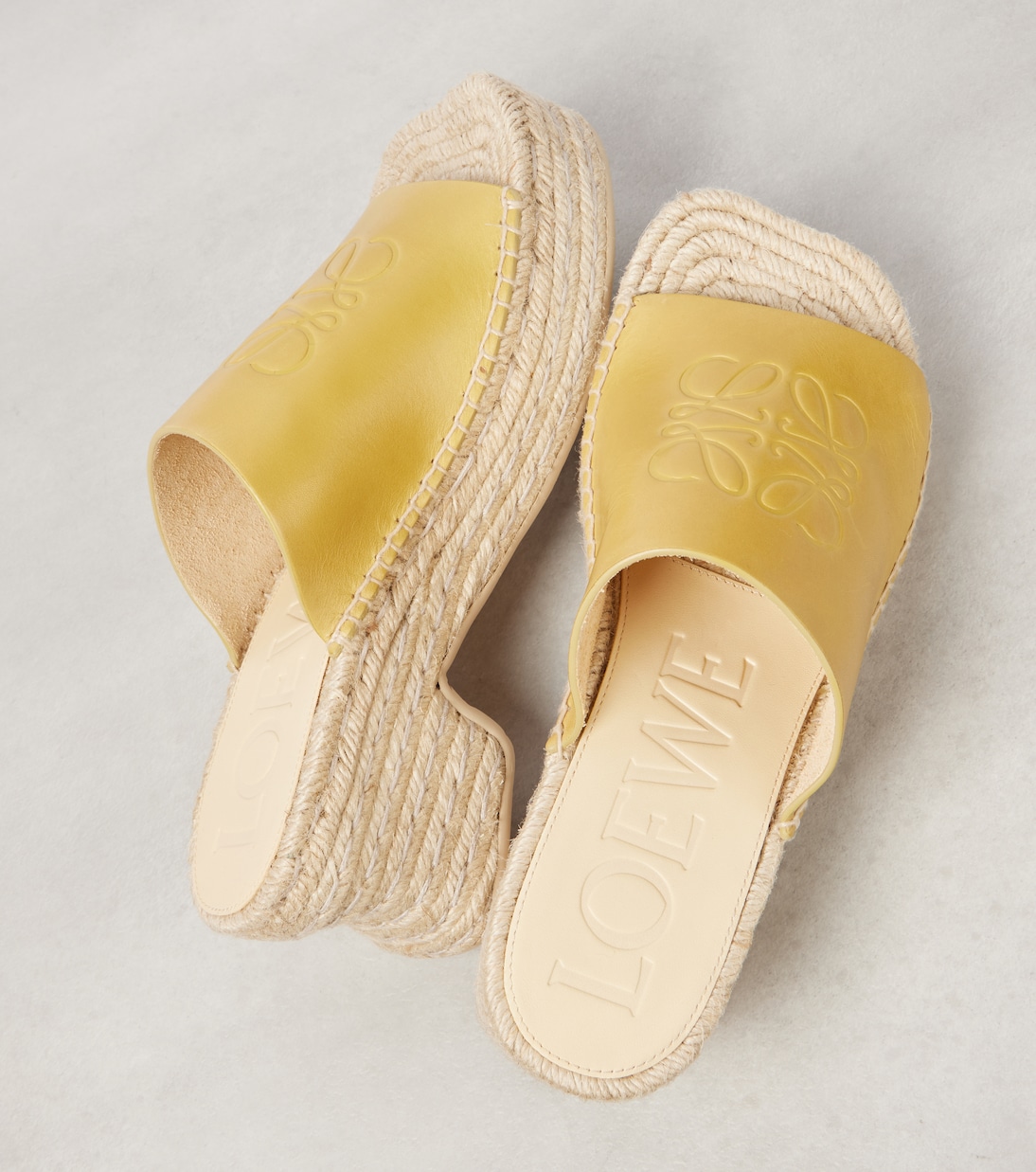 Espadrille-Pantoletten Petal Anagram aus Leder | Loewe