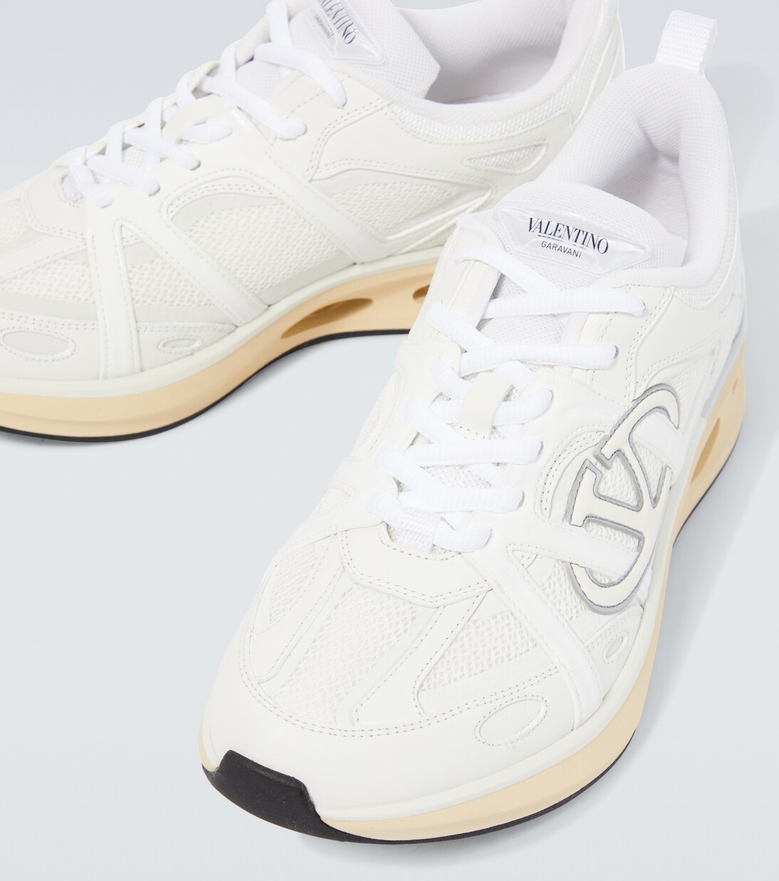 Easyjog VLogo sneakers in white - Valentino Garavani | Mytheresa