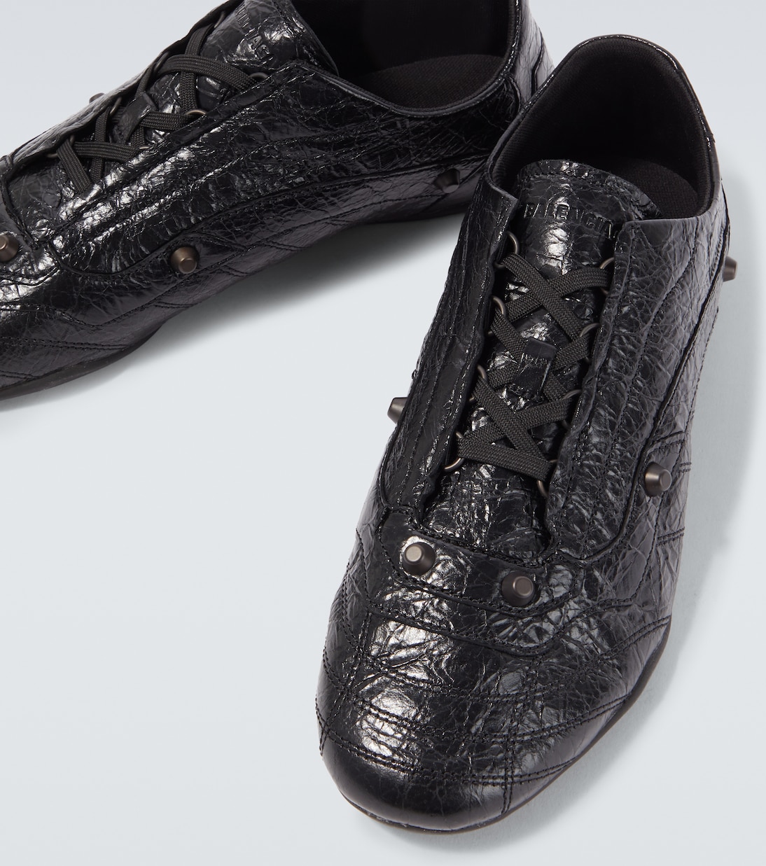 Zapatillas City de piel con tachuelas | Balenciaga