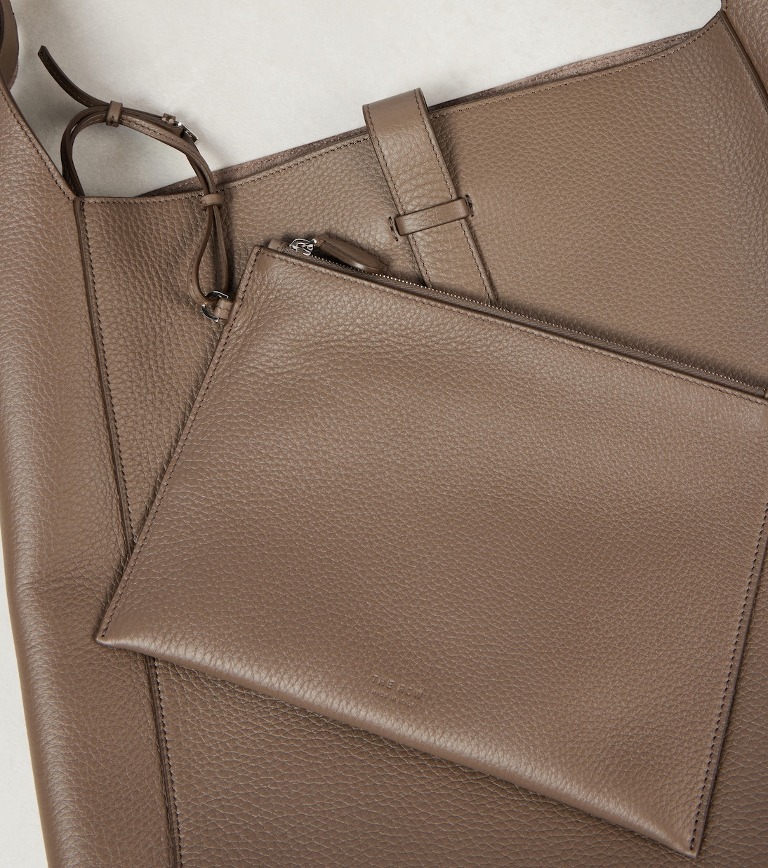 Schultertasche Blake aus Leder | The Row