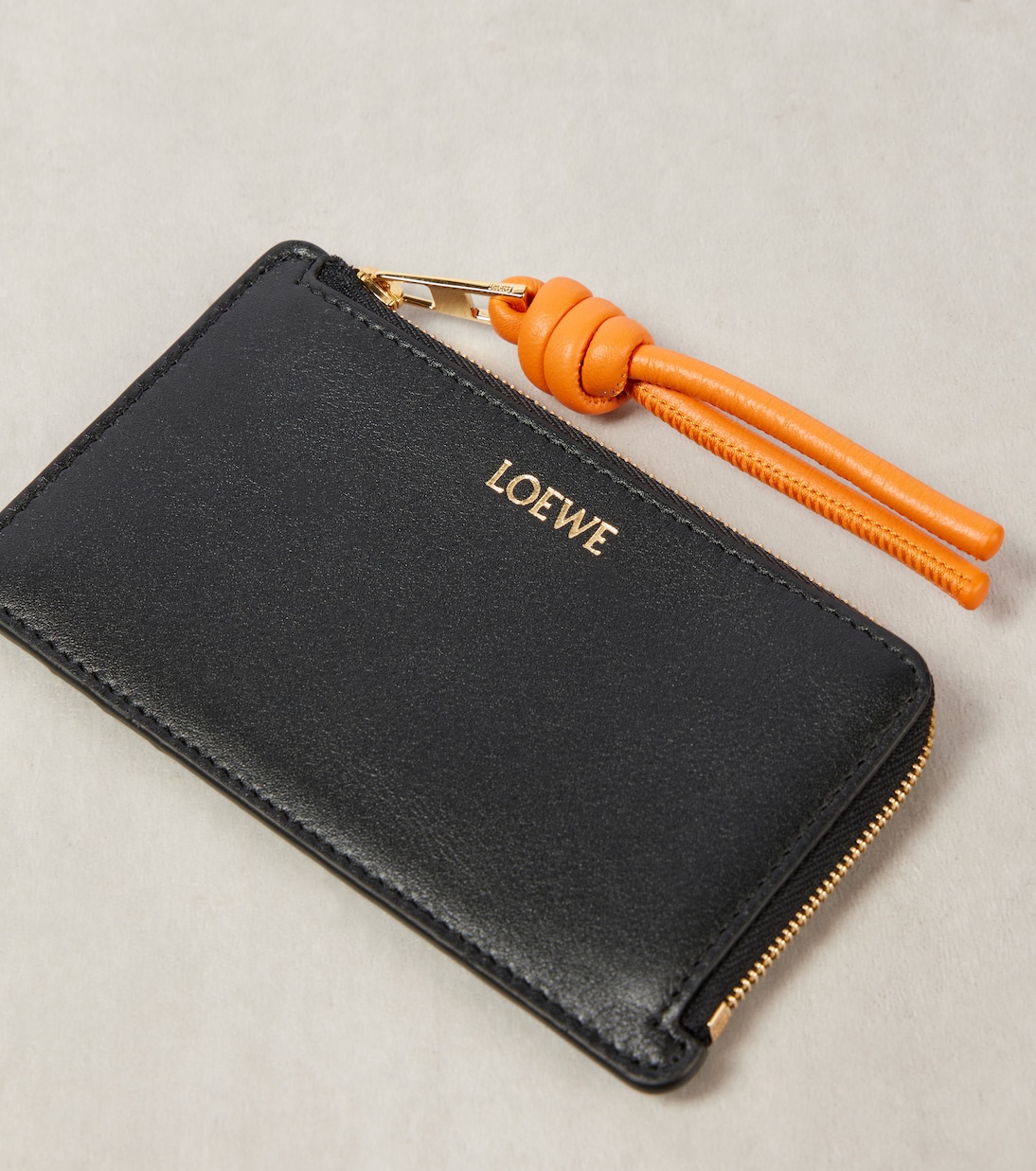 Portafoglio in pelle intrecciata LOEWE per giovani alla moda