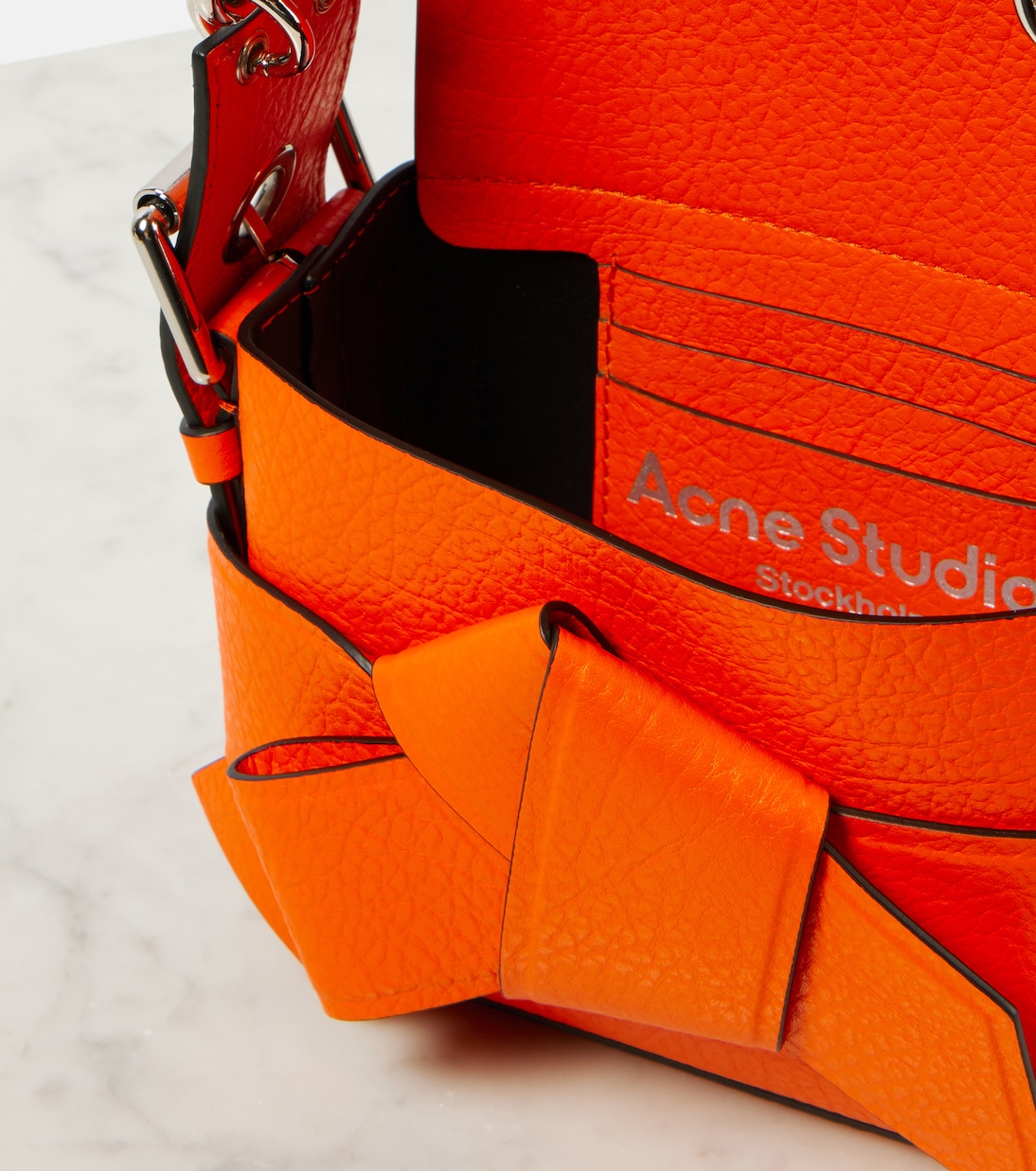 Borsa a spalla Musubi in pelle | Acne Studios