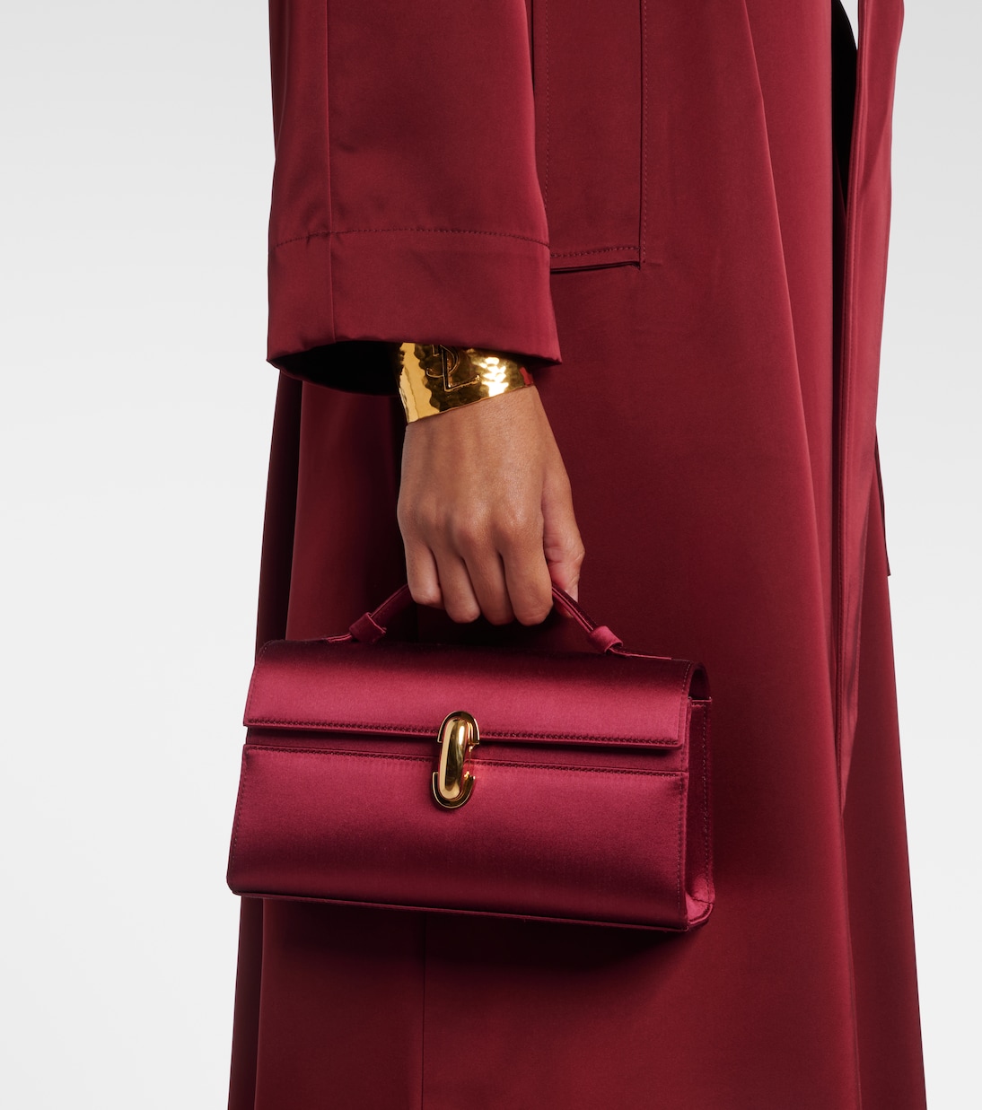 Symmetry Pochette 새틴 클러치 | Savette