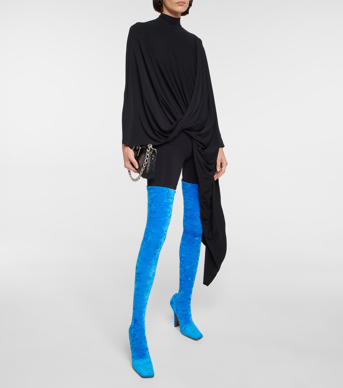 بوت لفوق الركبة من المخمل | Vetements