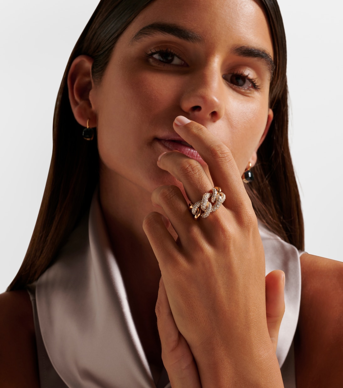 Anello in oro rosa 18kt Pomellato con diamanti bianchi, gioiello chic per giovani trendsetter