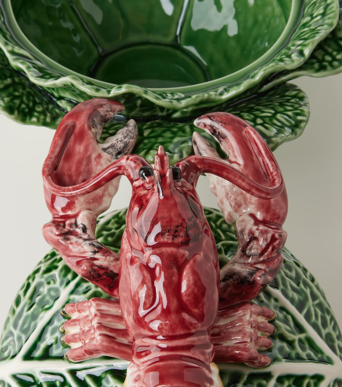 Cabbage With Lobsters earthenware serving bowl | Bordallo Pinheiro