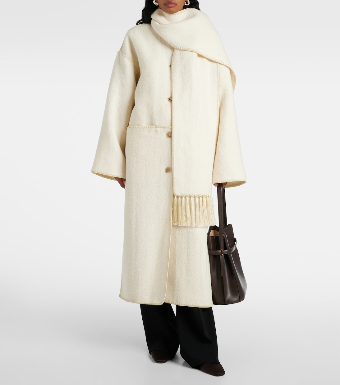 Sac seau en cuir | Toteme