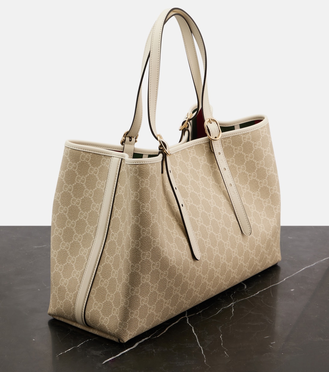 Borsa GG Emblem Medium con pelle | Gucci