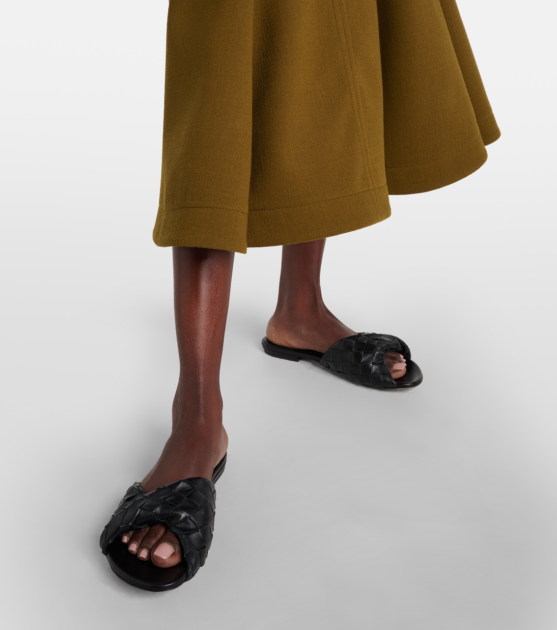 Blink Intrecciato leather slides | Bottega Veneta