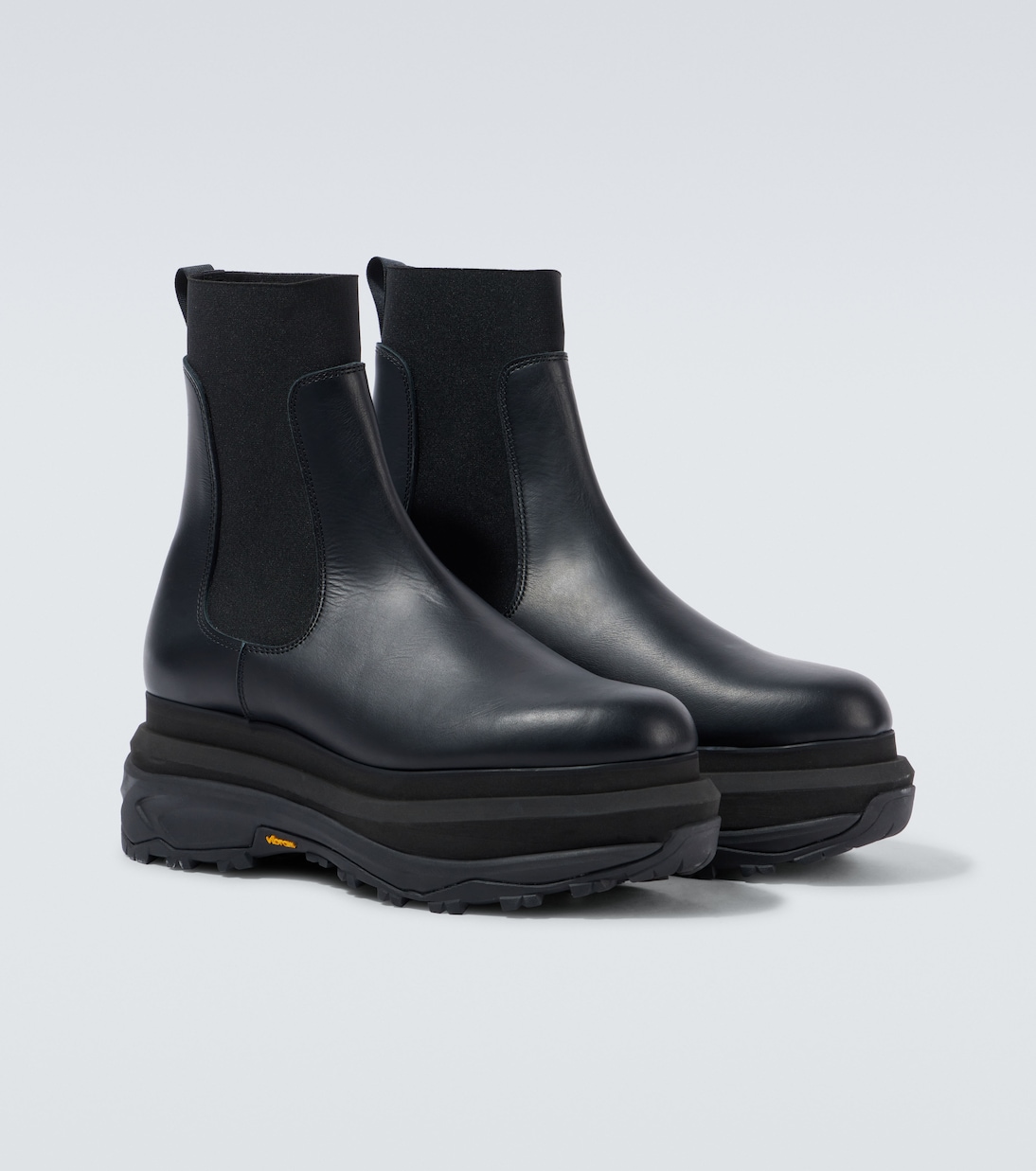 Leather Chelsea boots in black - Sacai | Mytheresa