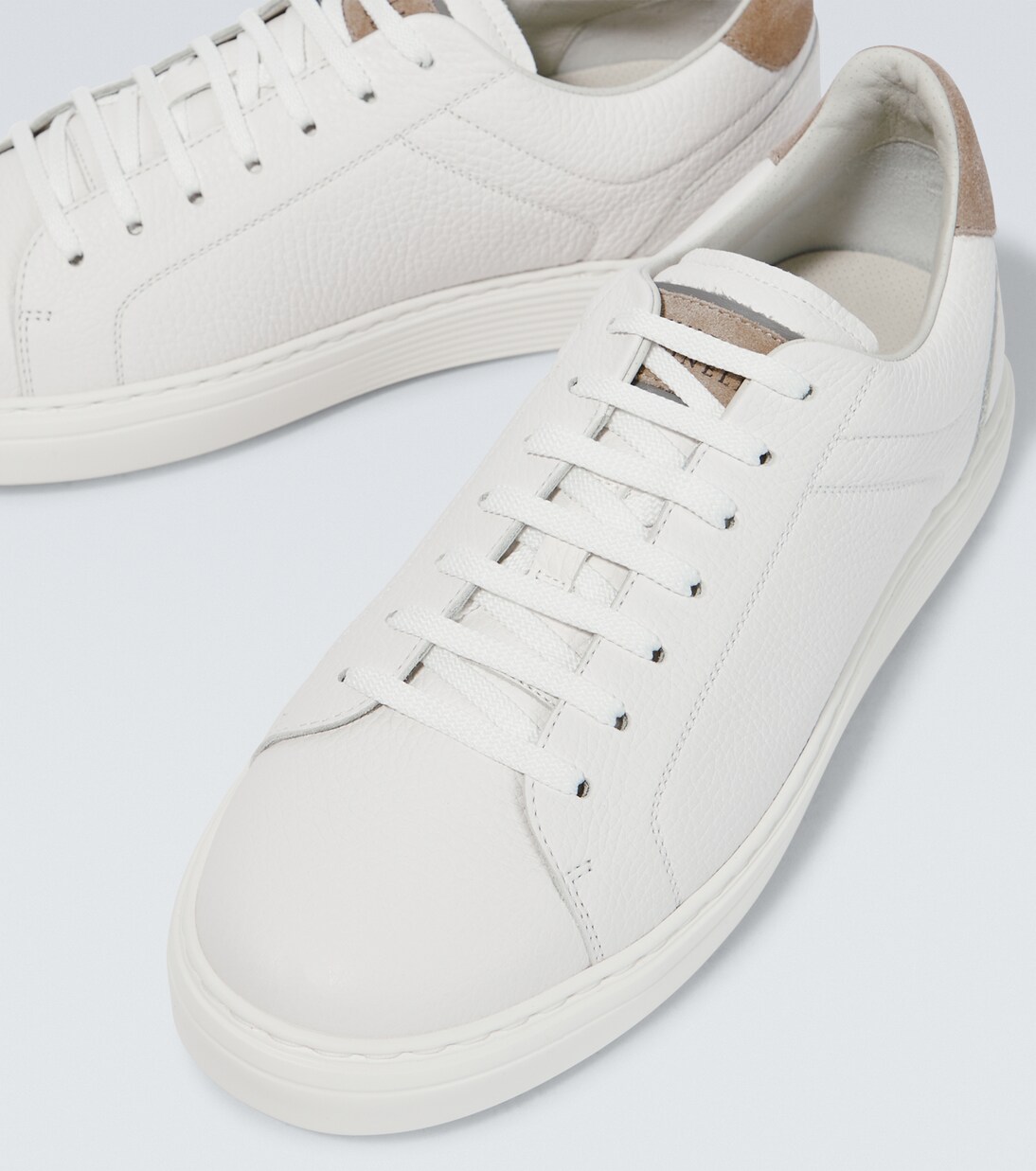 White leather low top hotsell