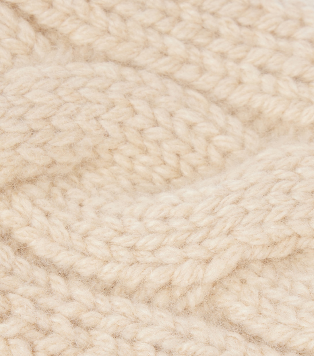 Fascia in cashmere a trecce Loro Piana per uno stile giovane e raffinato