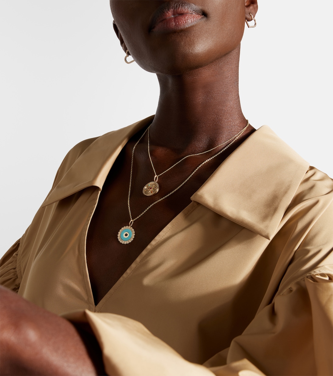 Collar con colgante The Universe Coin de oro de 14 ct con piedras | Sydney Evan