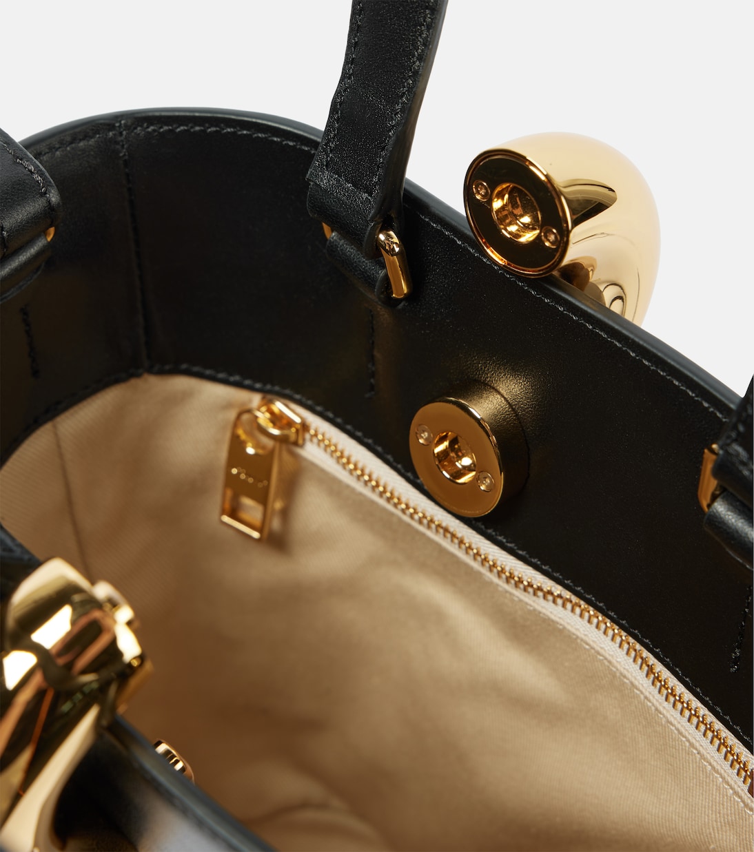 Sac seau Le Bambola Small en cuir | Jacquemus