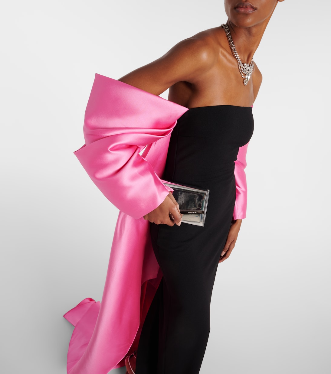 Robe Kyla aus Twill und Crêpe | Solace London