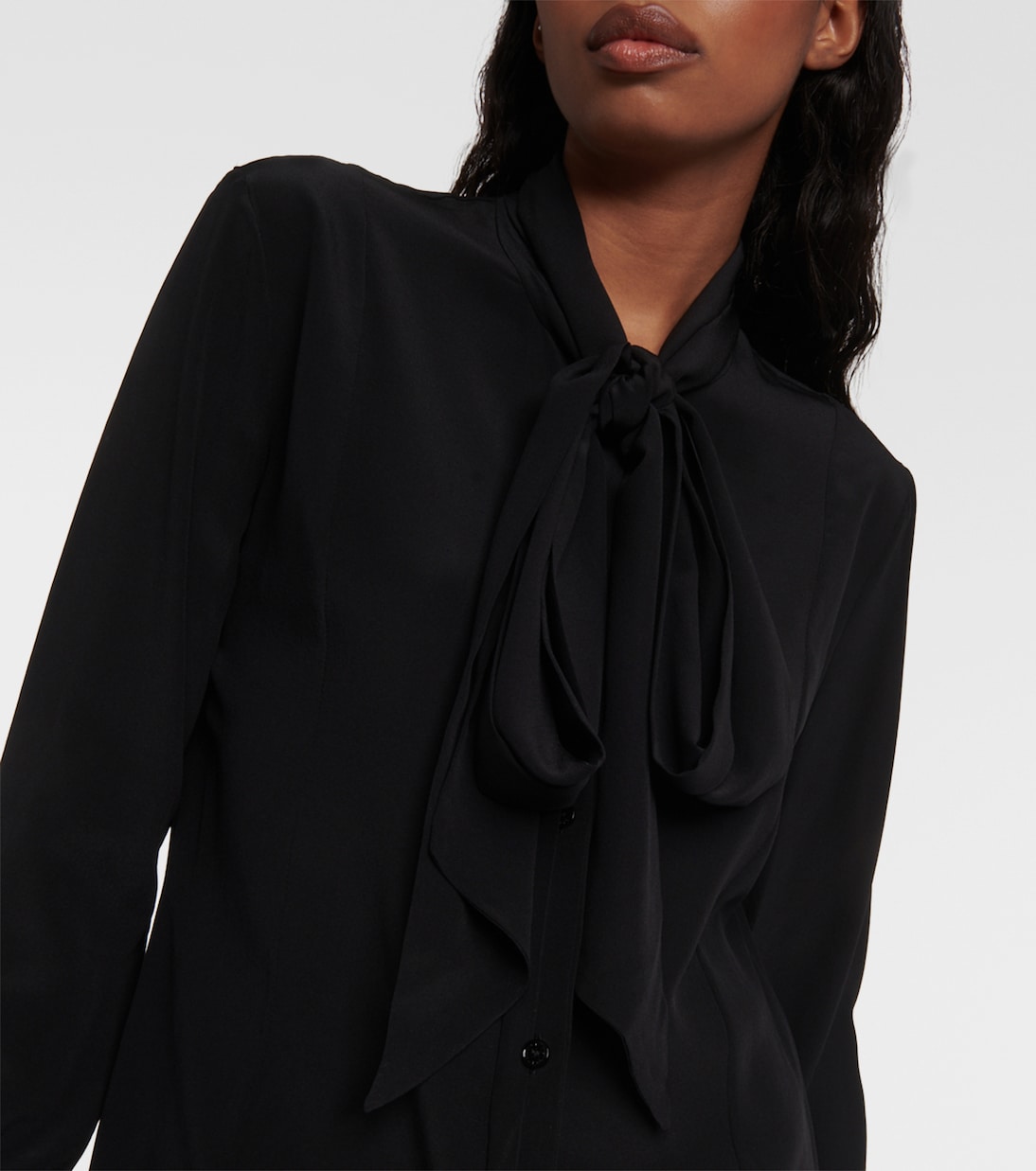 Blusa in crêpe di seta con papillon | Victoria Beckham