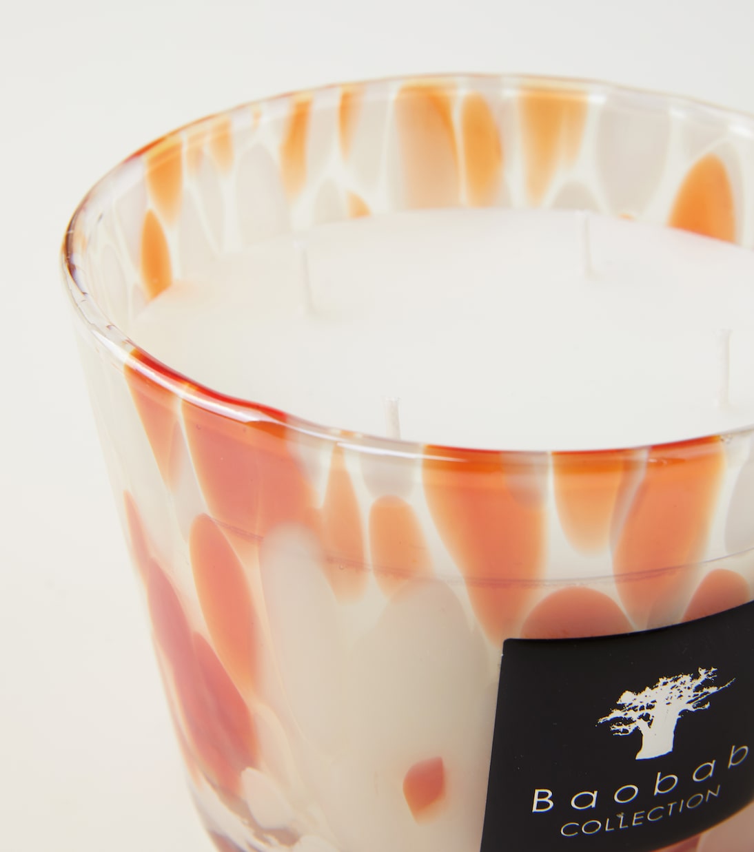 Pearls Coral Small scented candle | Baobab Collection