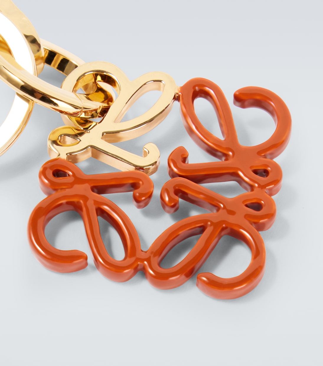 Charm Anagram | Loewe