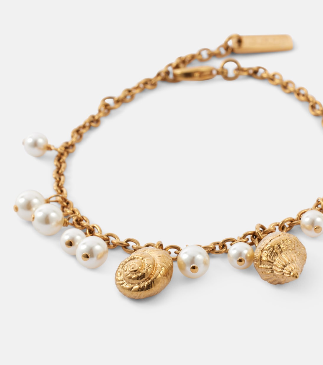 Braccialetto con perle finte e dettagli a conchiglia, stile giovanile CHLOÉ