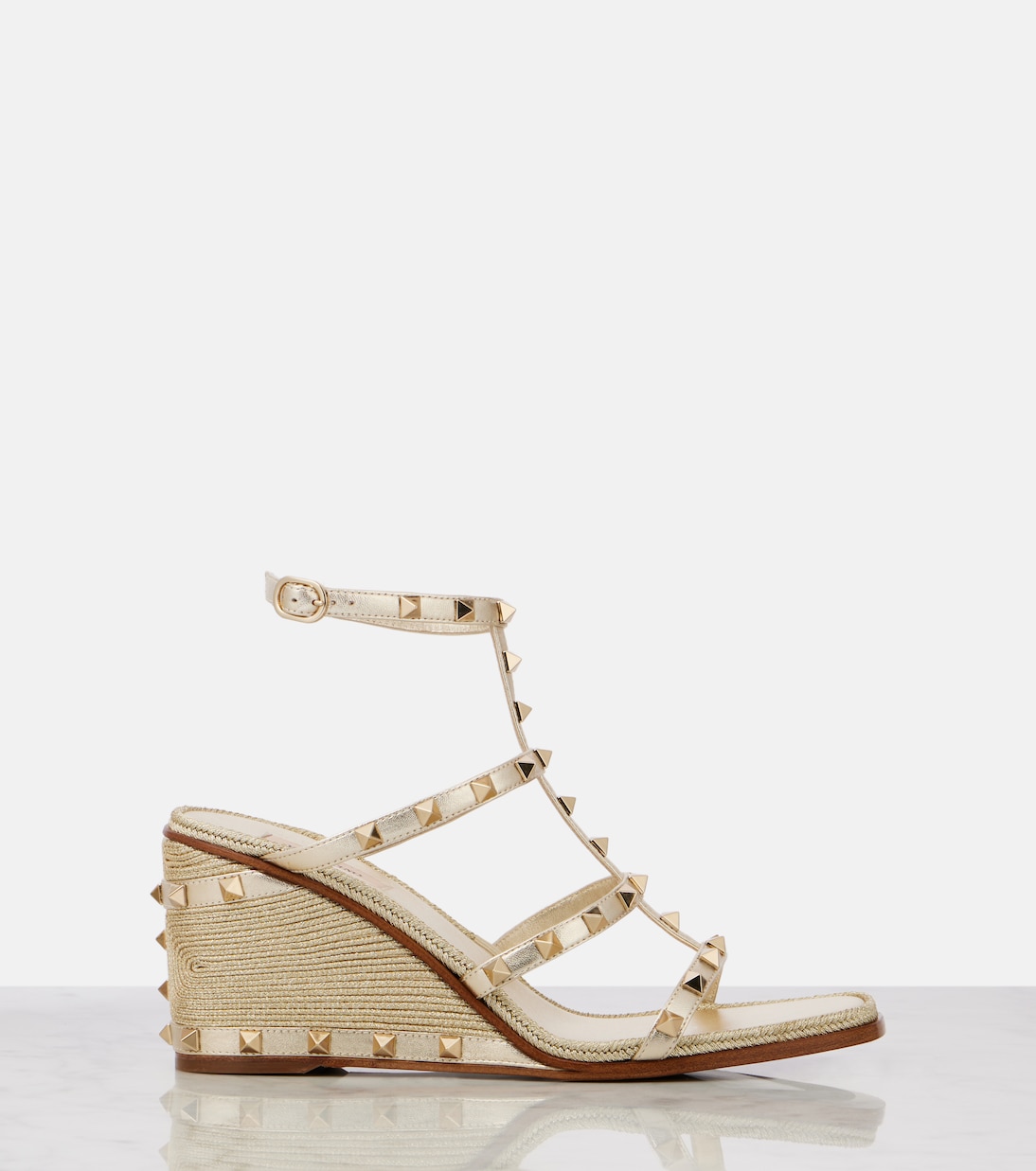 Wedge-Sandalen Rockstud 80 aus Metallic-Leder | Valentino Garavani