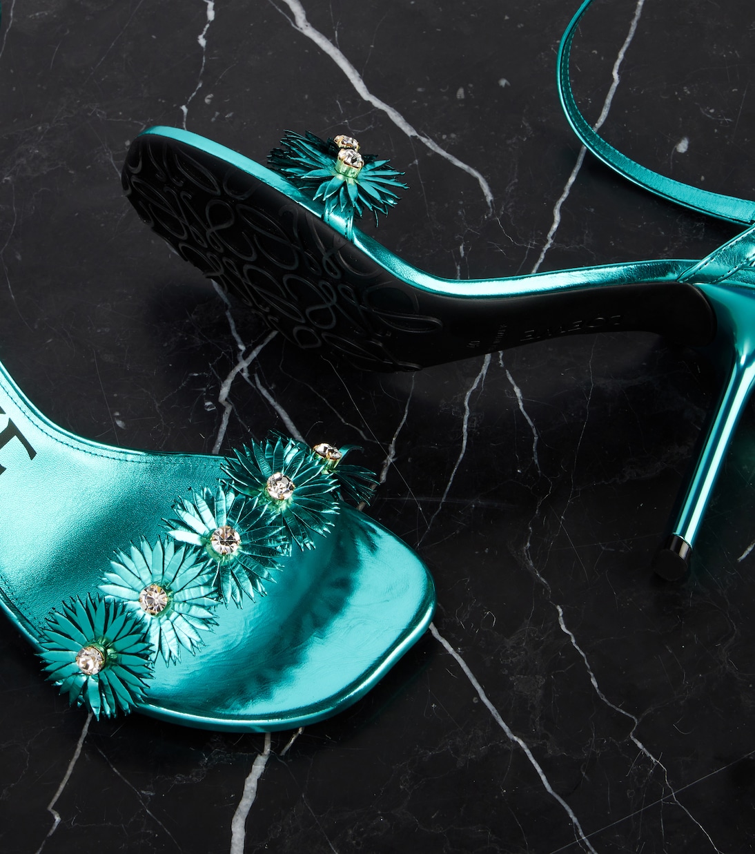 Sandalias Paula's Ibiza Petal Flower de piel | Loewe