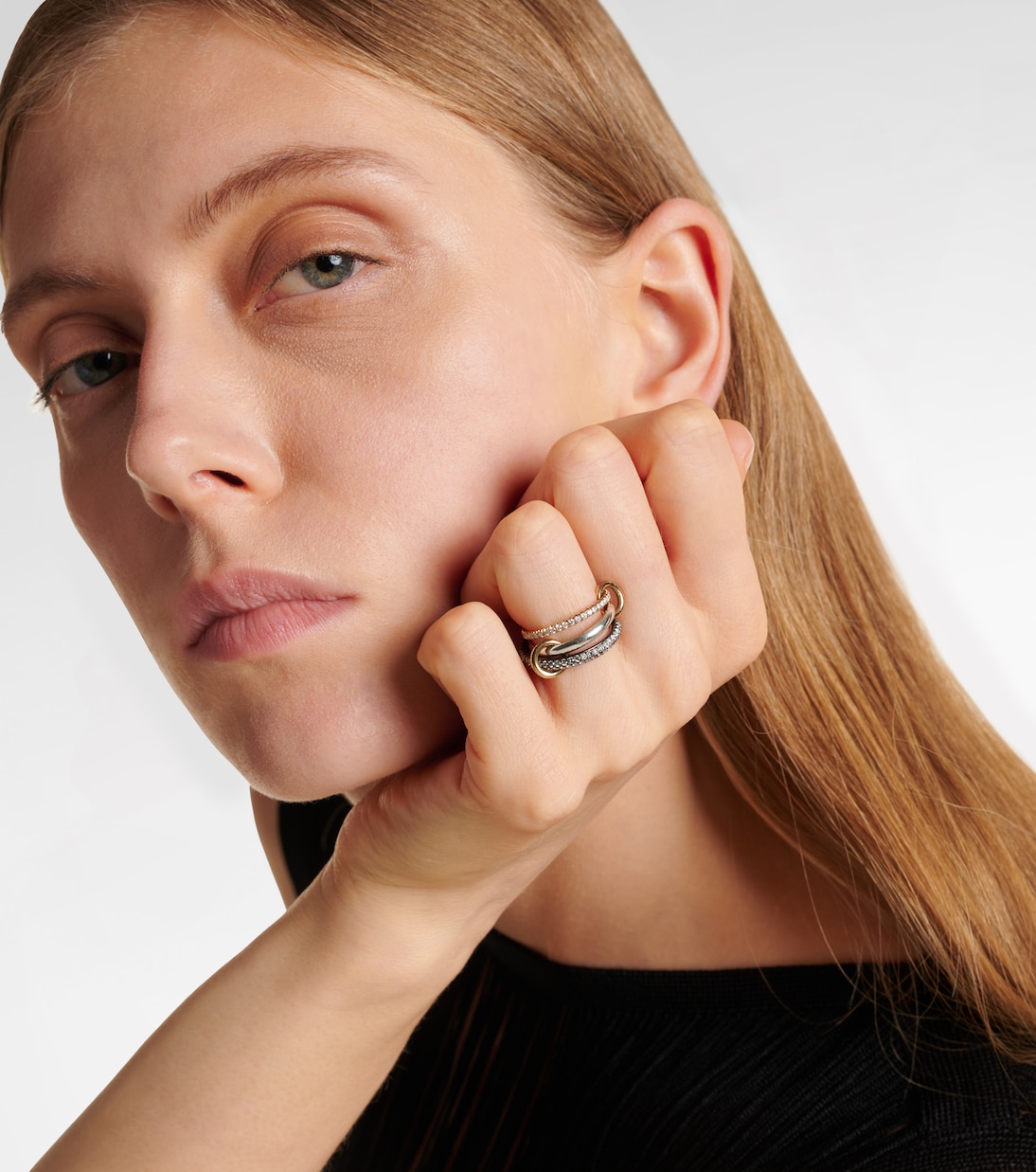 Scorpio 18kt gold linked rings with diamonds | Spinelli Kilcollin