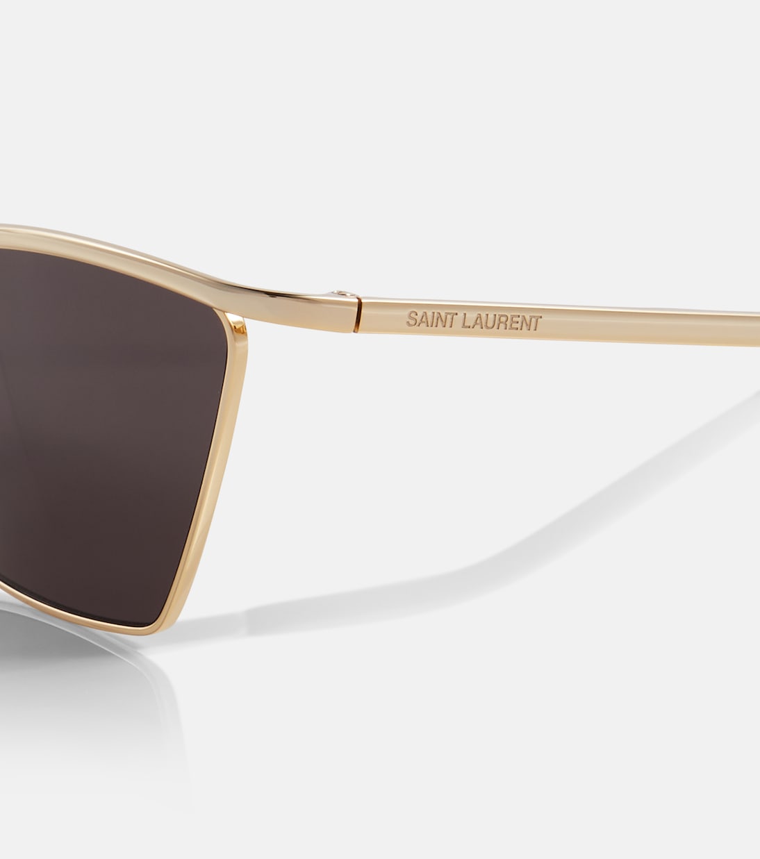 Occhiali da sole Saint Laurent SL 637 a forma di gatto per uno stile giovane e audace