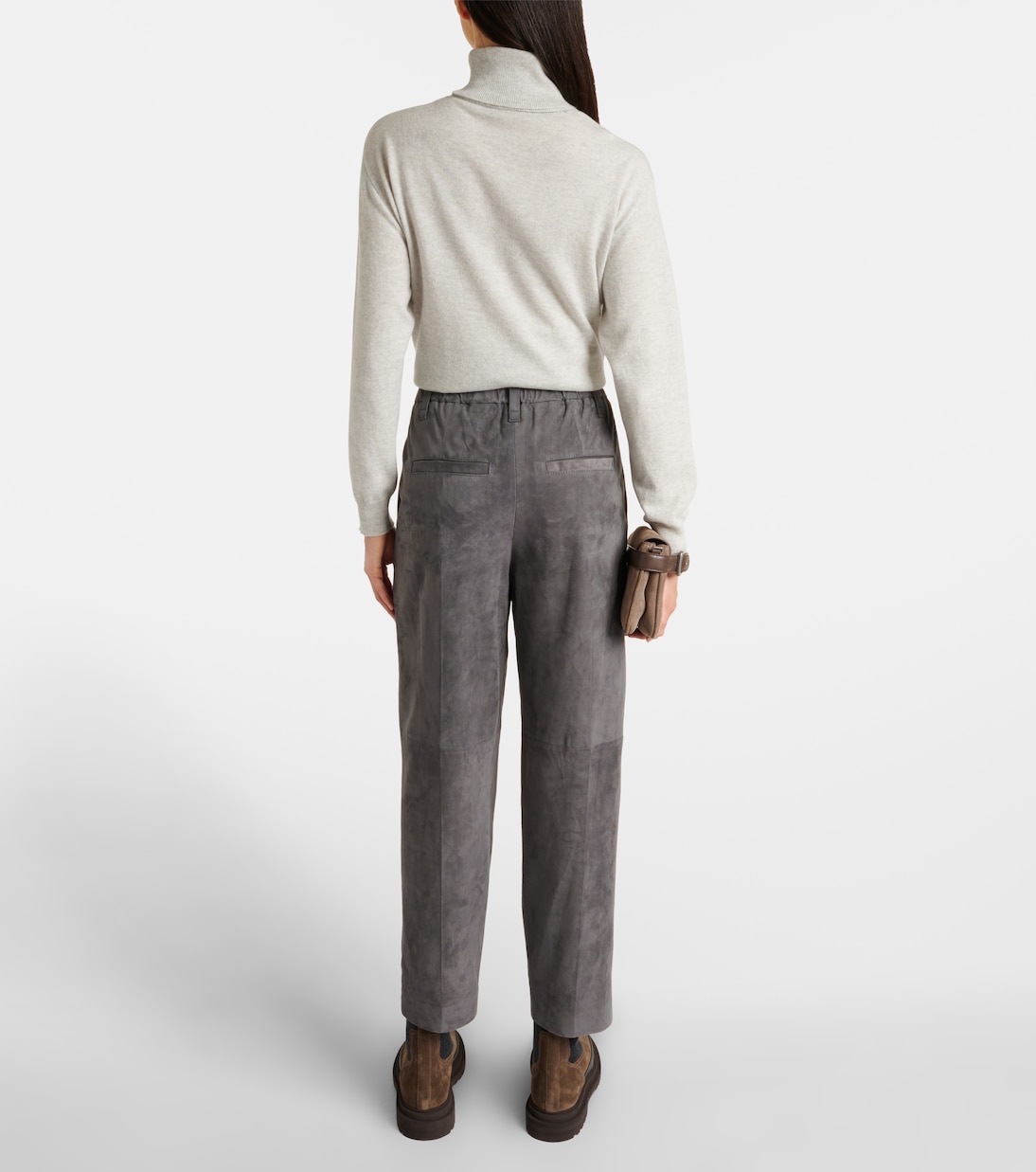 Pantaloni regular in suede | Brunello Cucinelli