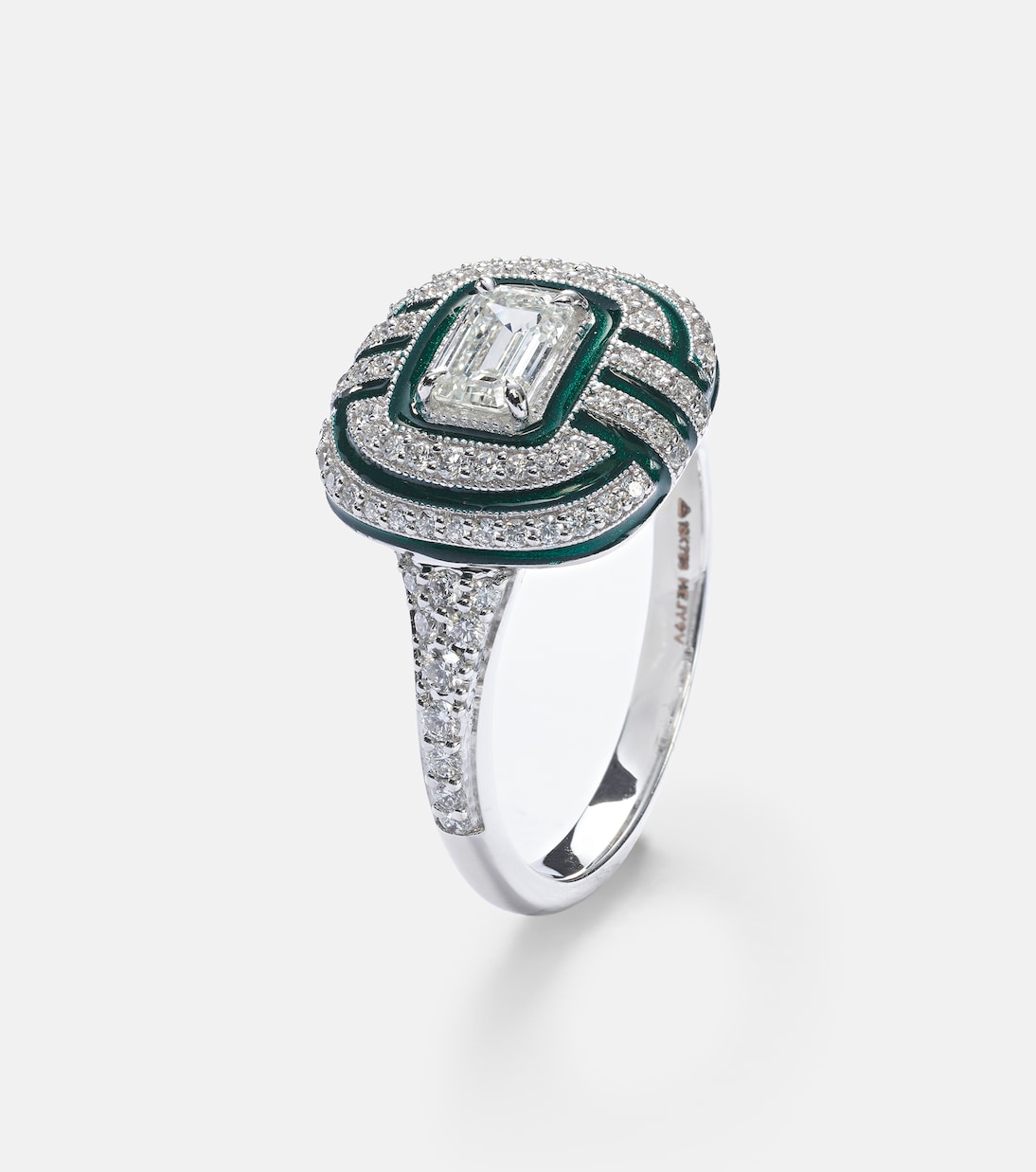 Anello Art Deco in oro bianco 18kt con diamanti | Kamyen