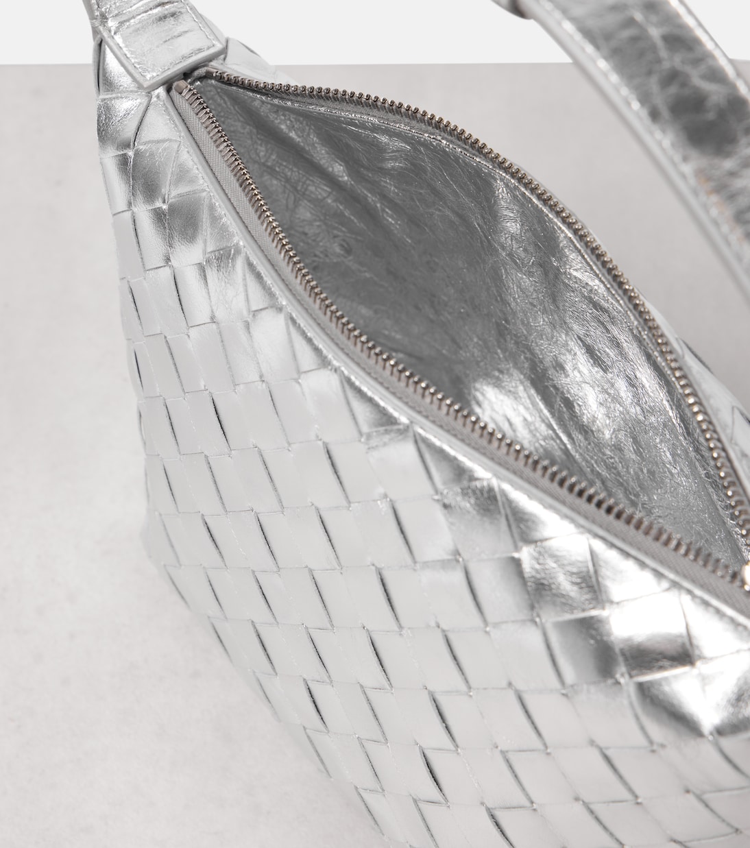Schultertasche Wallace aus Metallic-Leder | Bottega Veneta