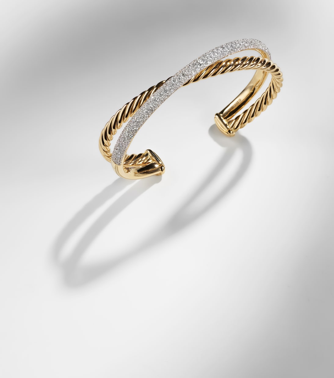 Bracciale DY Crossover® in oro 18kt con diamanti | David Yurman