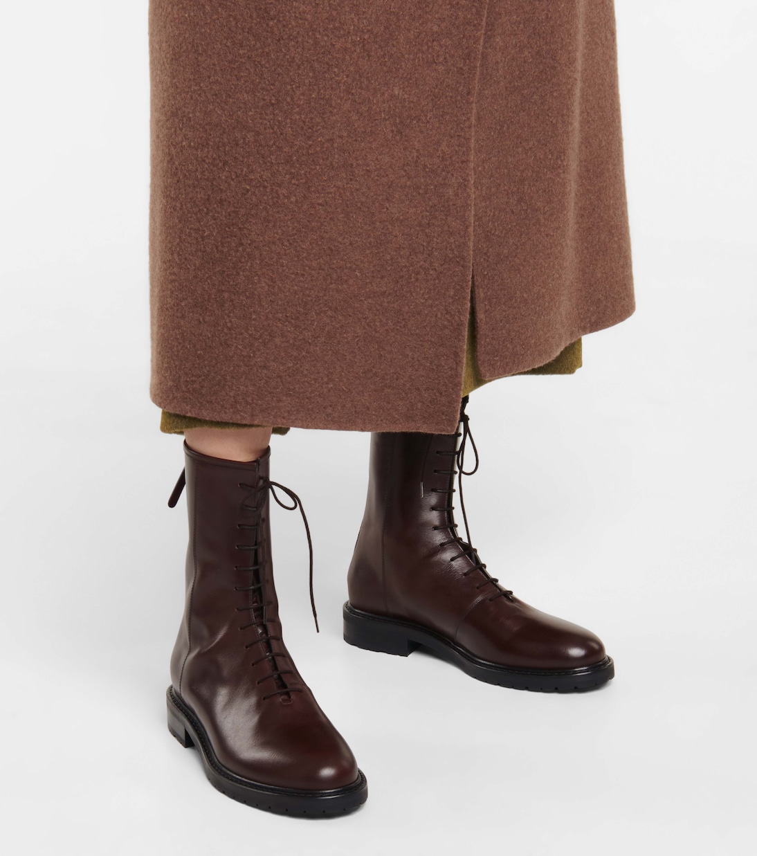 Lace-up leather ankle boots | Legres