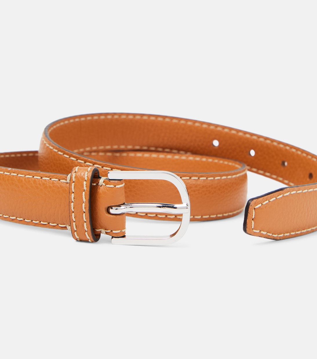 Cintura in pelle TOTEME per uno stile giovane e moderno