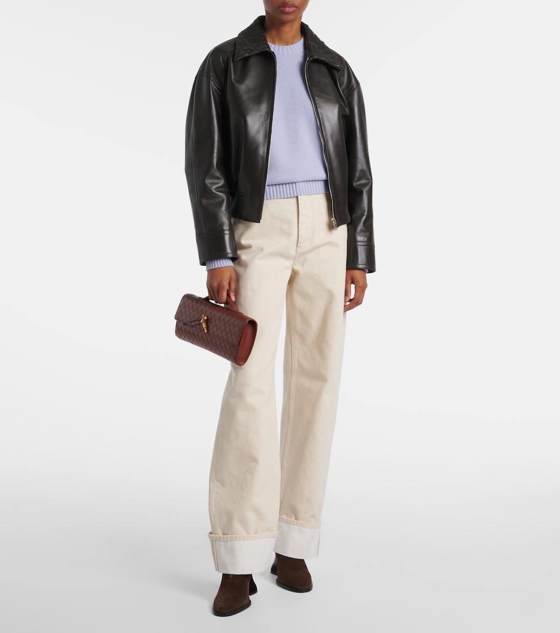 Andiamo Knot Intrecciato leather clutch | Bottega Veneta